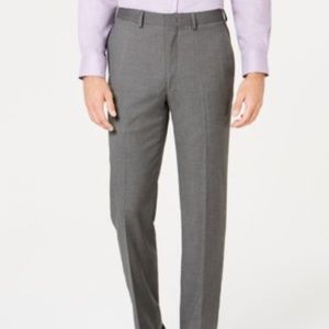 Ryan Seacrest Distinction Ultimate Moves Mode Pant